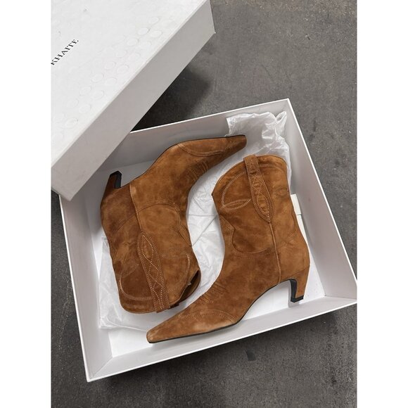 KHAITE Dallas Ankle Boots Caramel Brown Suede - Picture 3 of 10